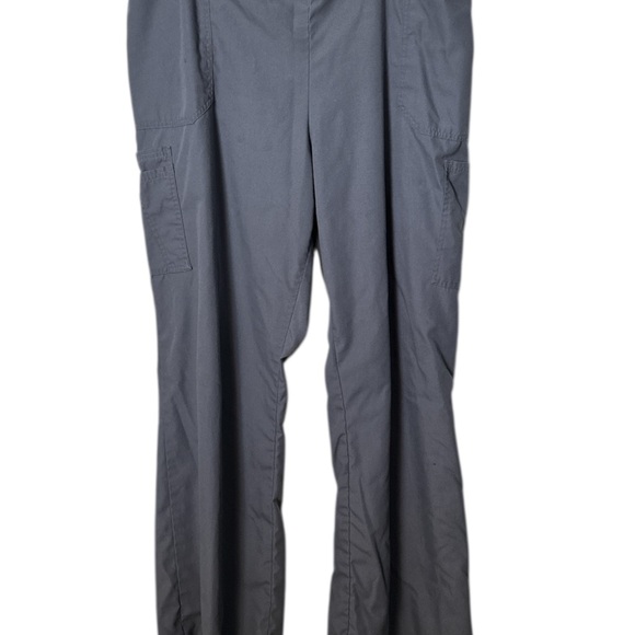 Scrubstar Gray and Green Trim Scrub Top and Pants - Picture 3 of 4